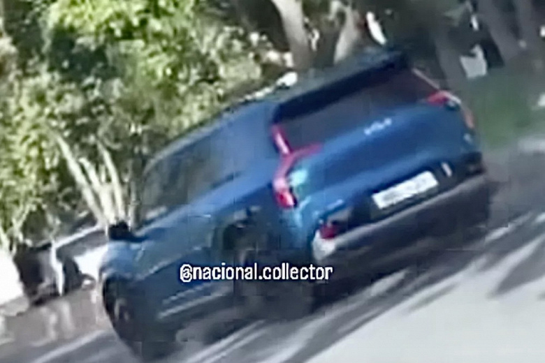 Серийный 400-сильный 6-местный кроссовер Kia EV9 засняли вживую